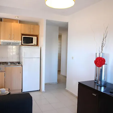Aparthotel Palmera 2*