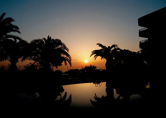 Palmera Aparthotel 3*